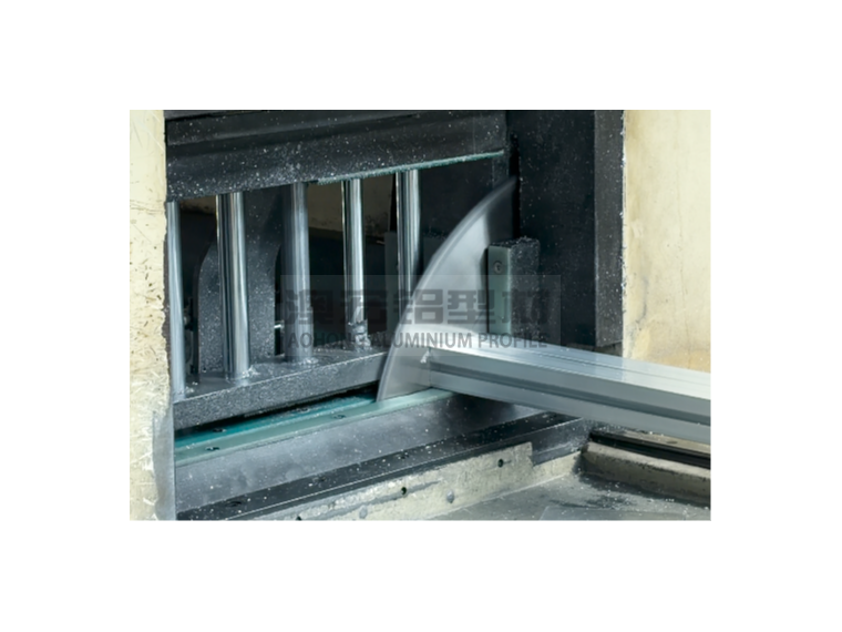 別讓“隱形誤差”吃掉利潤！工業(yè)鋁型材的精度焦慮如何破？